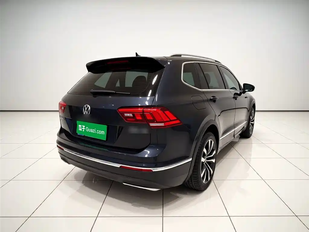 Volkswagen Tiguan L 2021 330TSI Automatic 2WD R-Line Premium фото 6