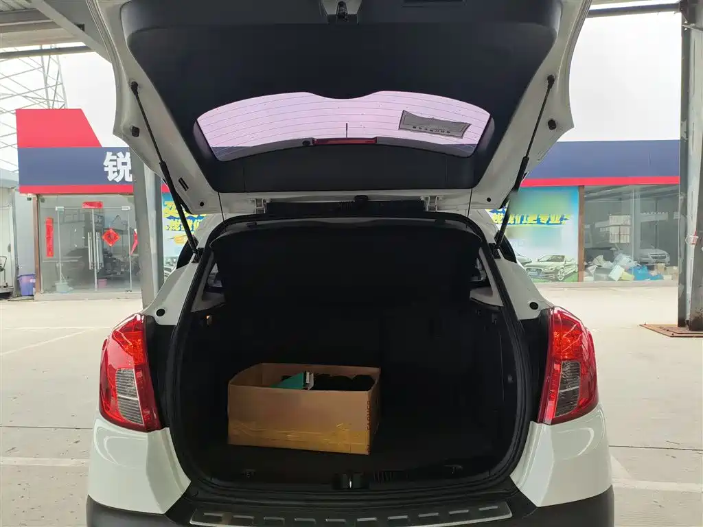 Buick Encore 2015 1.4T Automatic 2WD Urban Elite фото 19