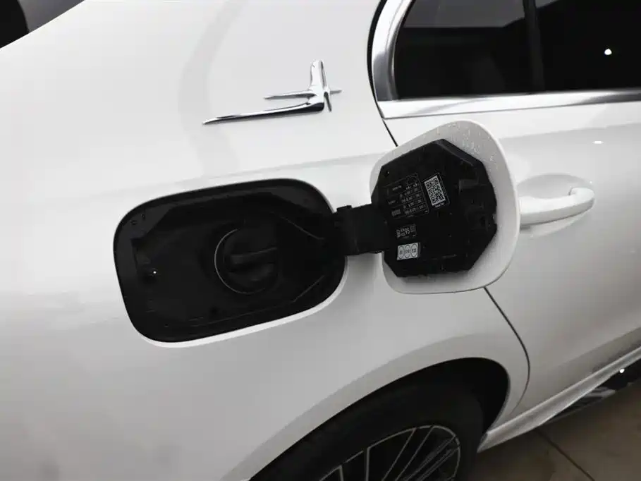 Mercedes-Benz C-Class 2024 Facelift III C 260 L Sport фото 31