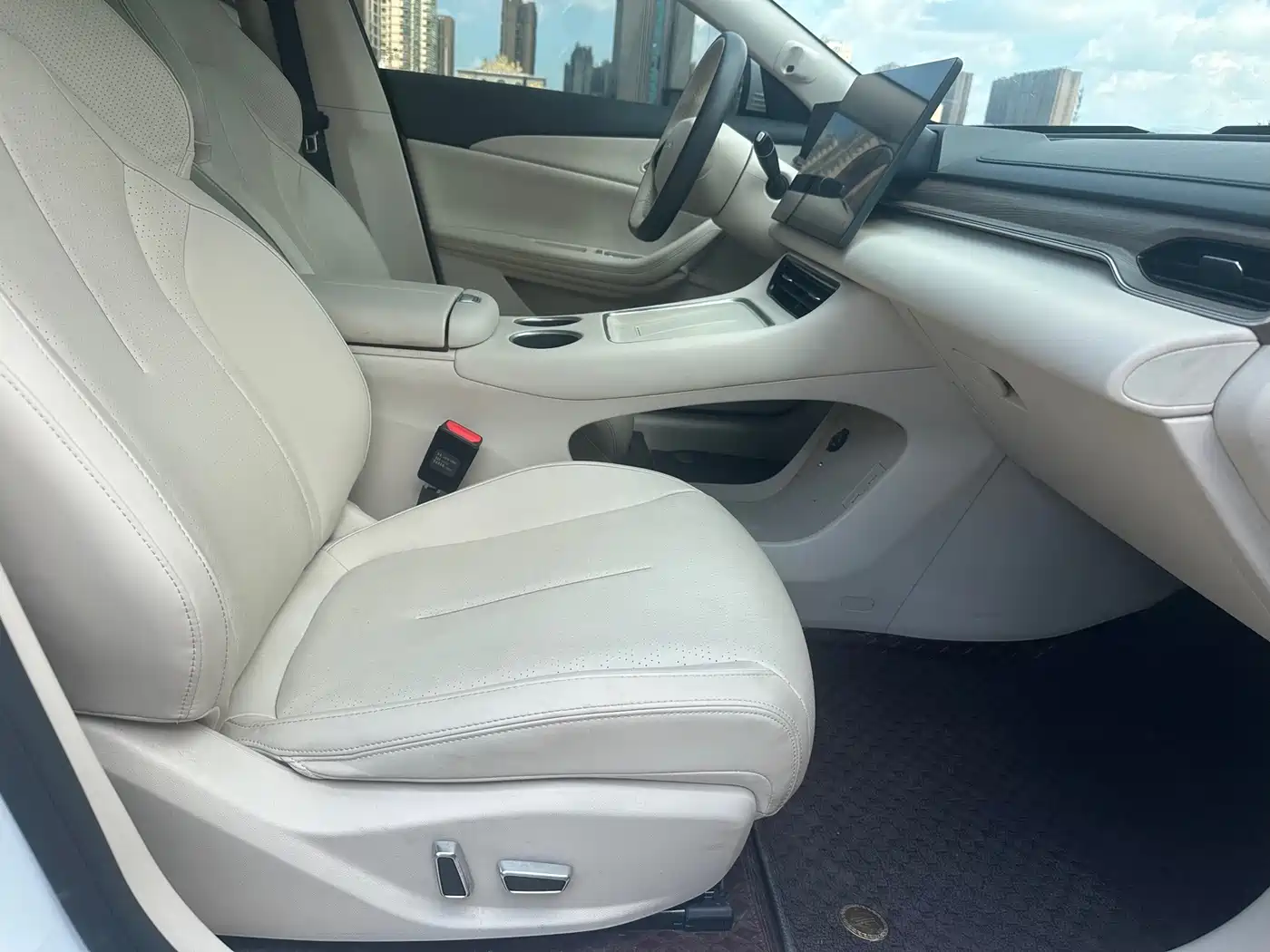2025 Dongfeng Fengxing Stellar S7