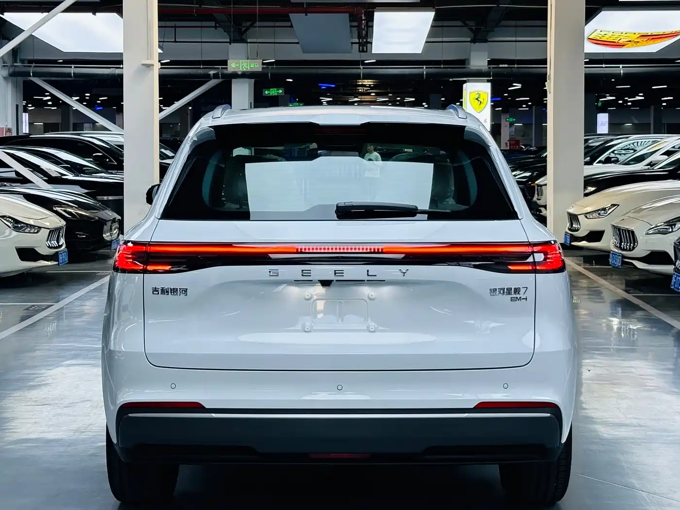 Geely Galaxy Galaxy Starship 7 EM-i 2025 Model 120km Explorer+ Edition фото 14