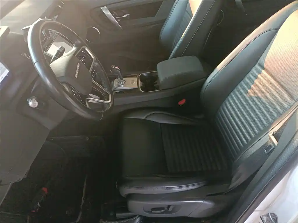 Land Rover Discovery Sport 2022 Model 200PS Family Edition 5-Seater фото 8