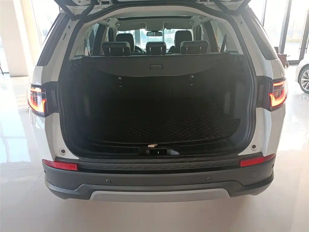 Land Rover Discovery Sport 2022 Model 200PS Family Edition 5-Seater фото 12