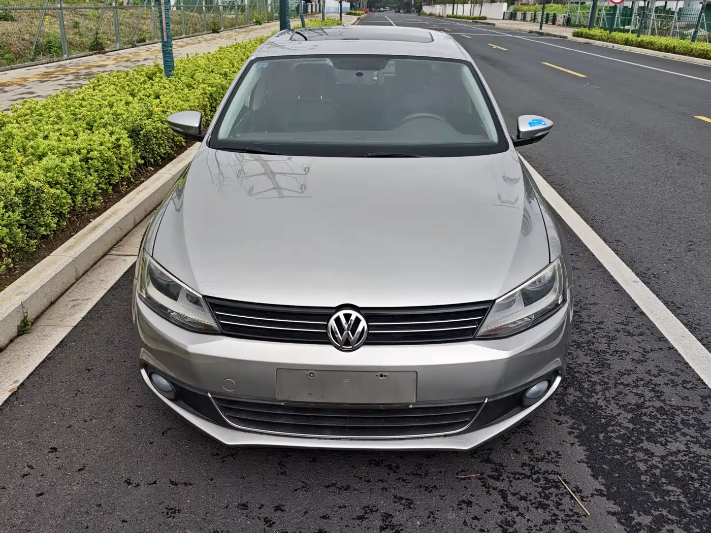 Volkswagen Sagitar 2012 Model 1.6L Automatic Fashion фото 2