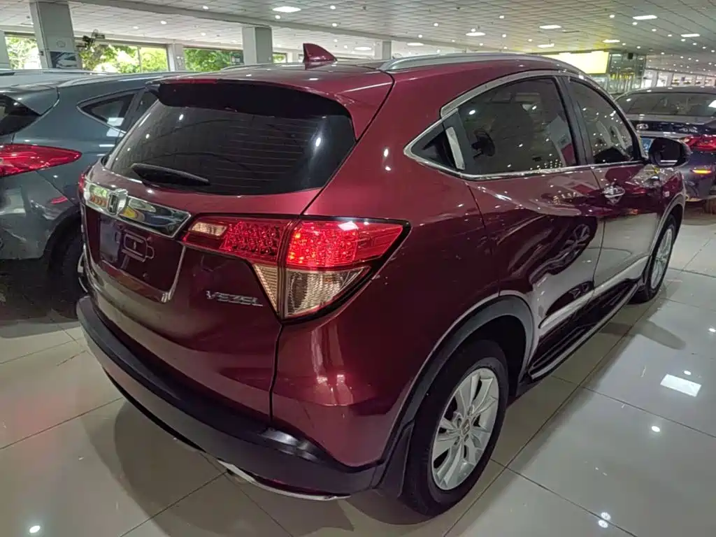 Photo 7 - Honda Vezel