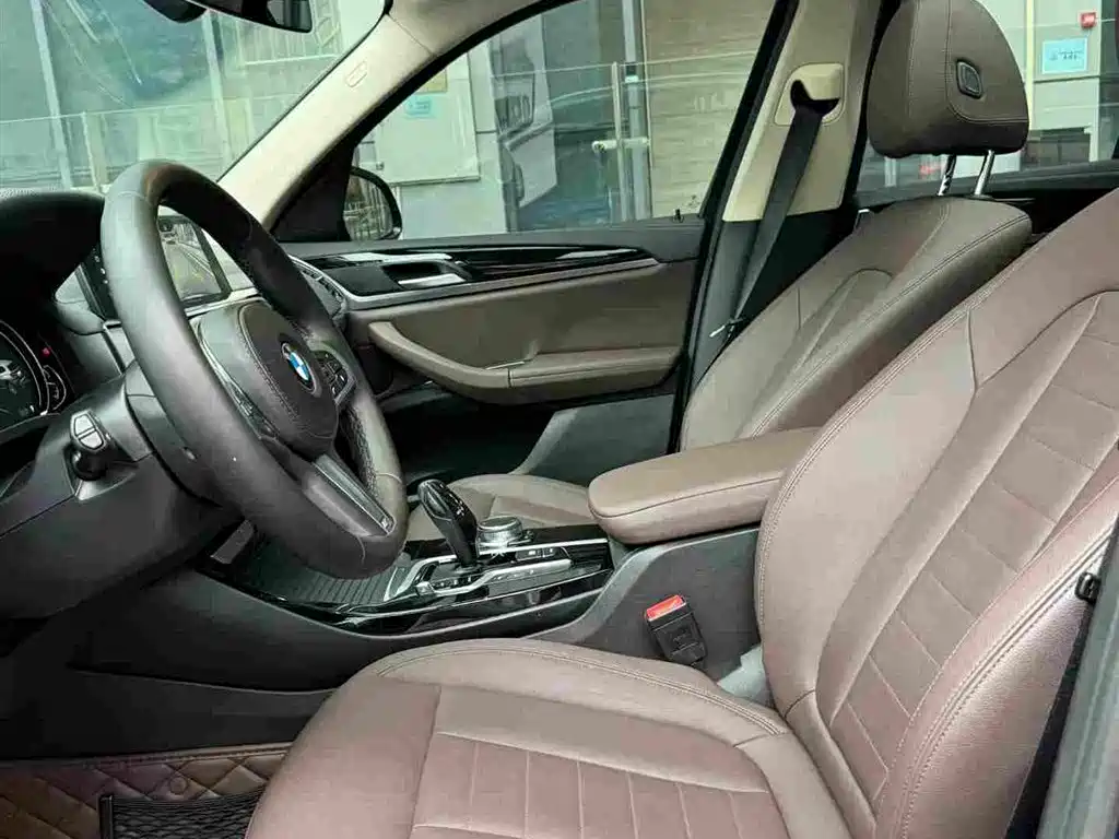 Photo 9 - BMW X3