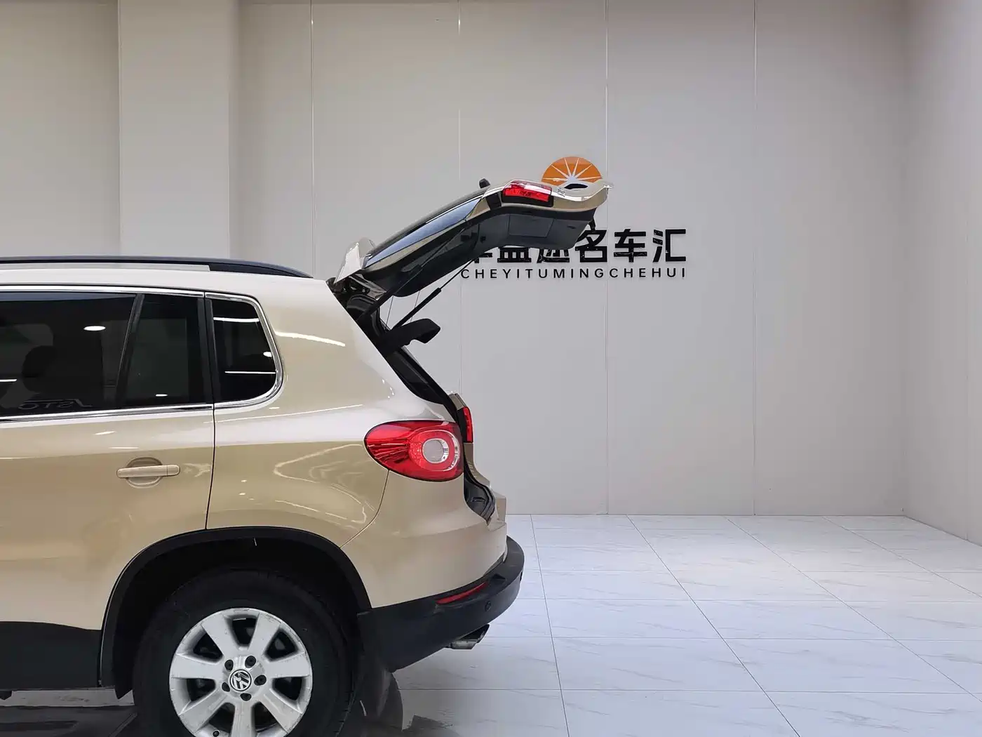 Volkswagen Tiguan 2012 1.8TSI Automatic 2WD Trend Edition фото 21