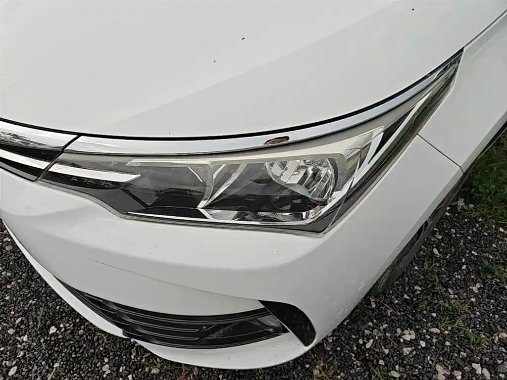 Toyota Corolla 2018 1.2T S-CVT GL Smart Edition фото 24