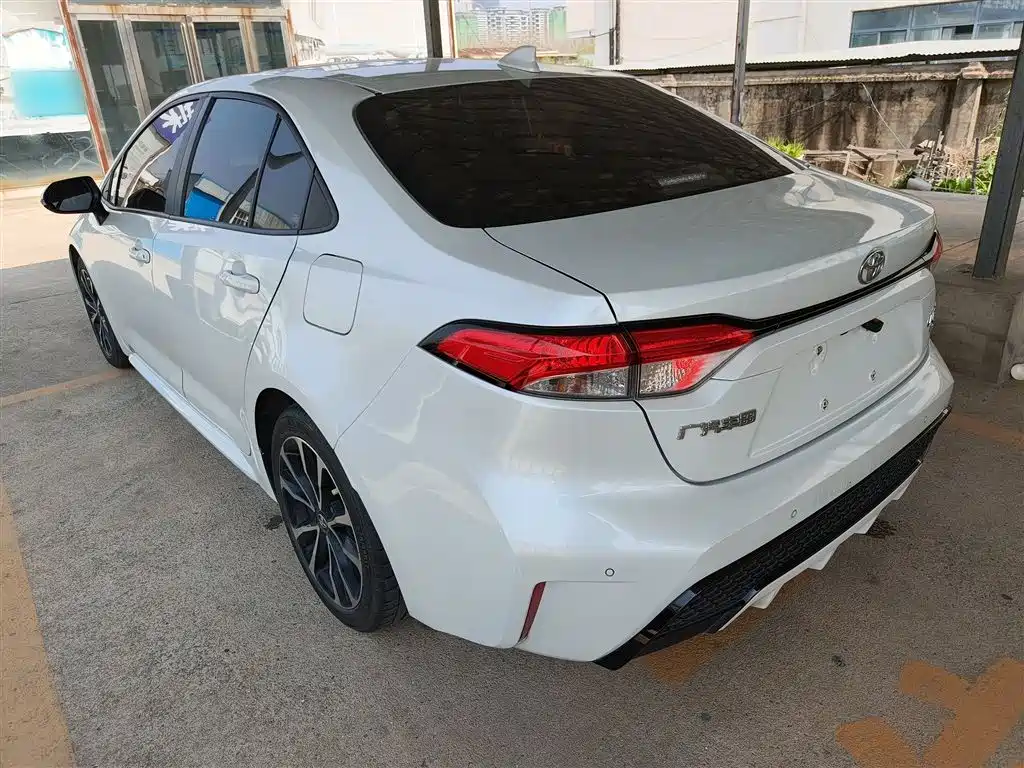 Toyota Levin 2021 185T CVT Sport Edition фото 5