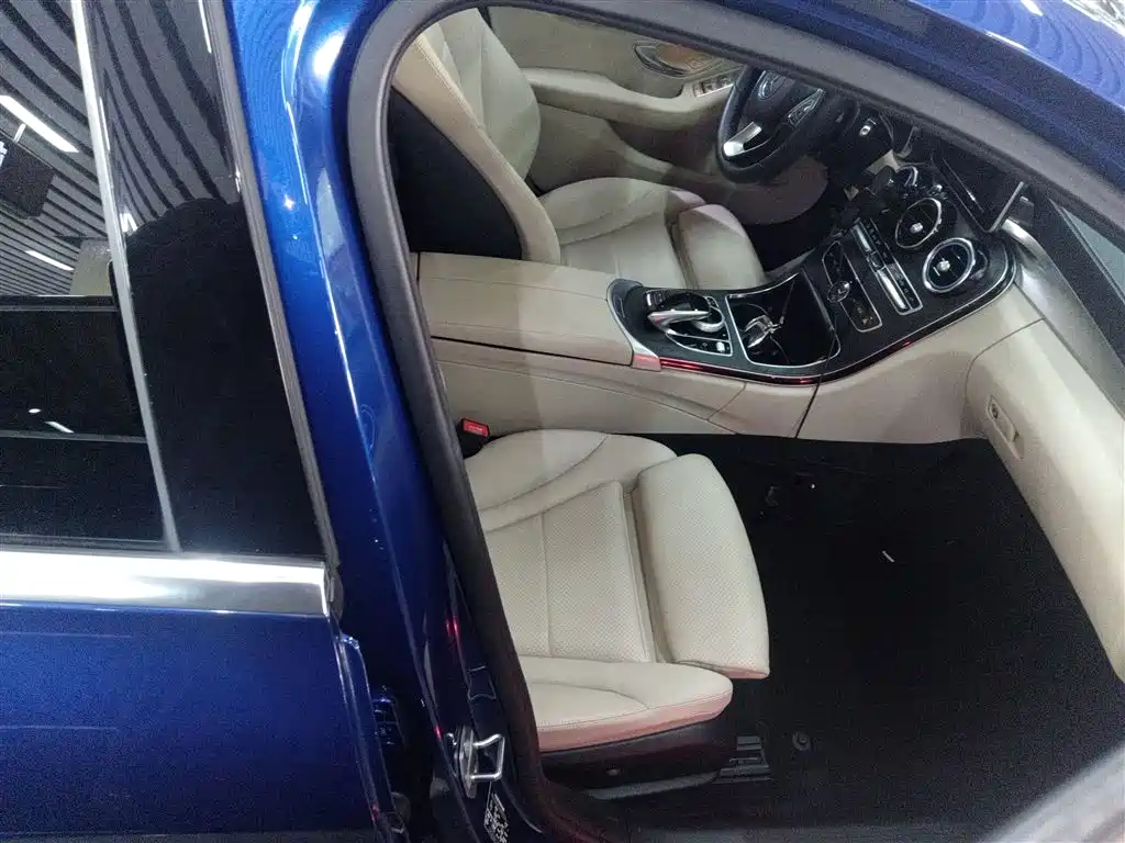 Mercedes-Benz C-Class 2017 C 200 L Sport фото 20
