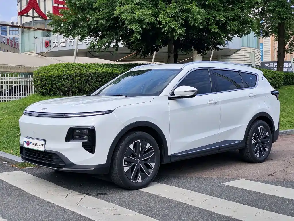 Фото 2 - Jetour Shanhai L7