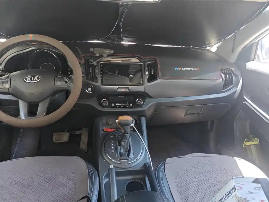 Kia Sportage 2012 2.0L Automatic 2WD NAVI Edition фото 16