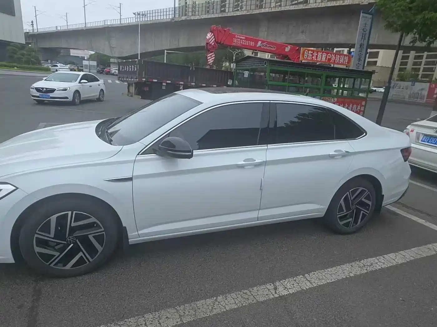 Volkswagen Sagitar 2023 280TSI DSG Surpass Plus Edition фото 9