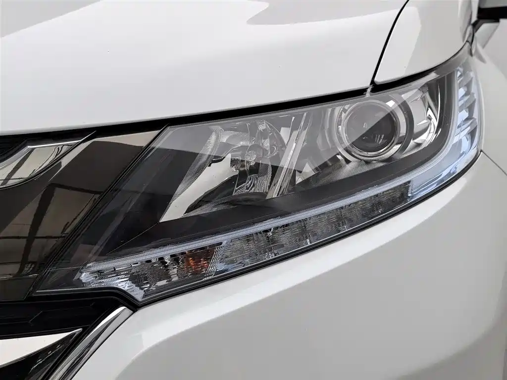 Honda Odyssey 2021 2.0L Sharp Premium Edition фото 7