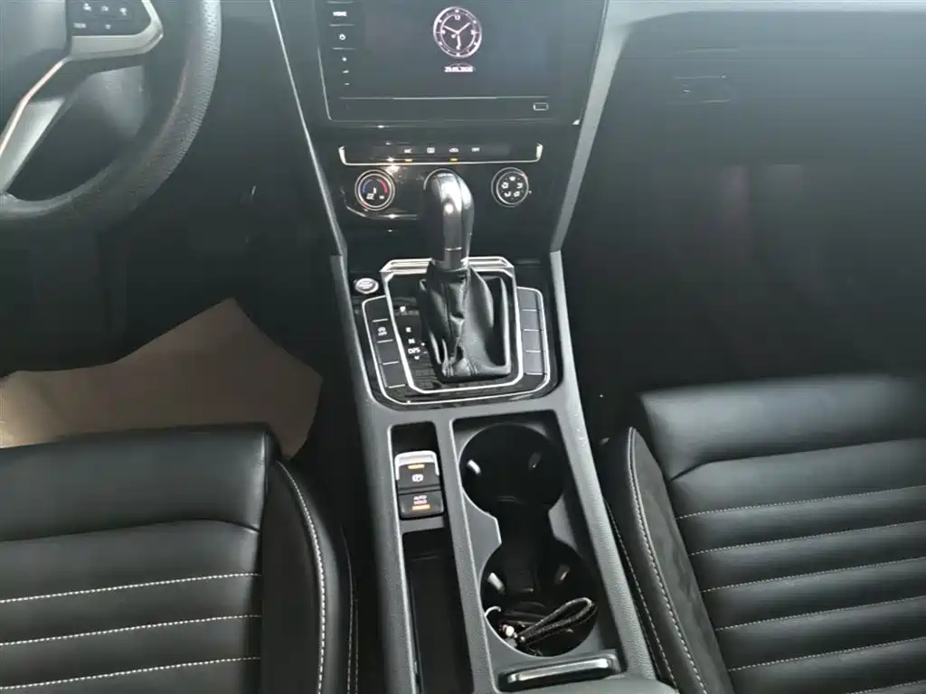 Volkswagen Magotan 2020 280TSI DSG Comfort фото 14