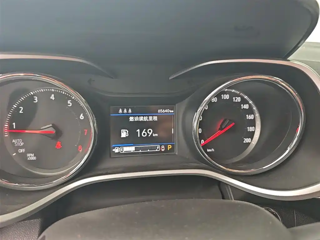 Chevrolet Trax 2019 Redline 325T Auto Fun Edition China VI фото 5