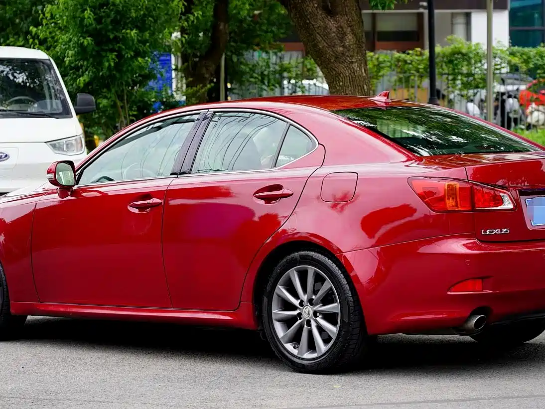 Lexus IS 2009 300 Dynamic Edition фото 3