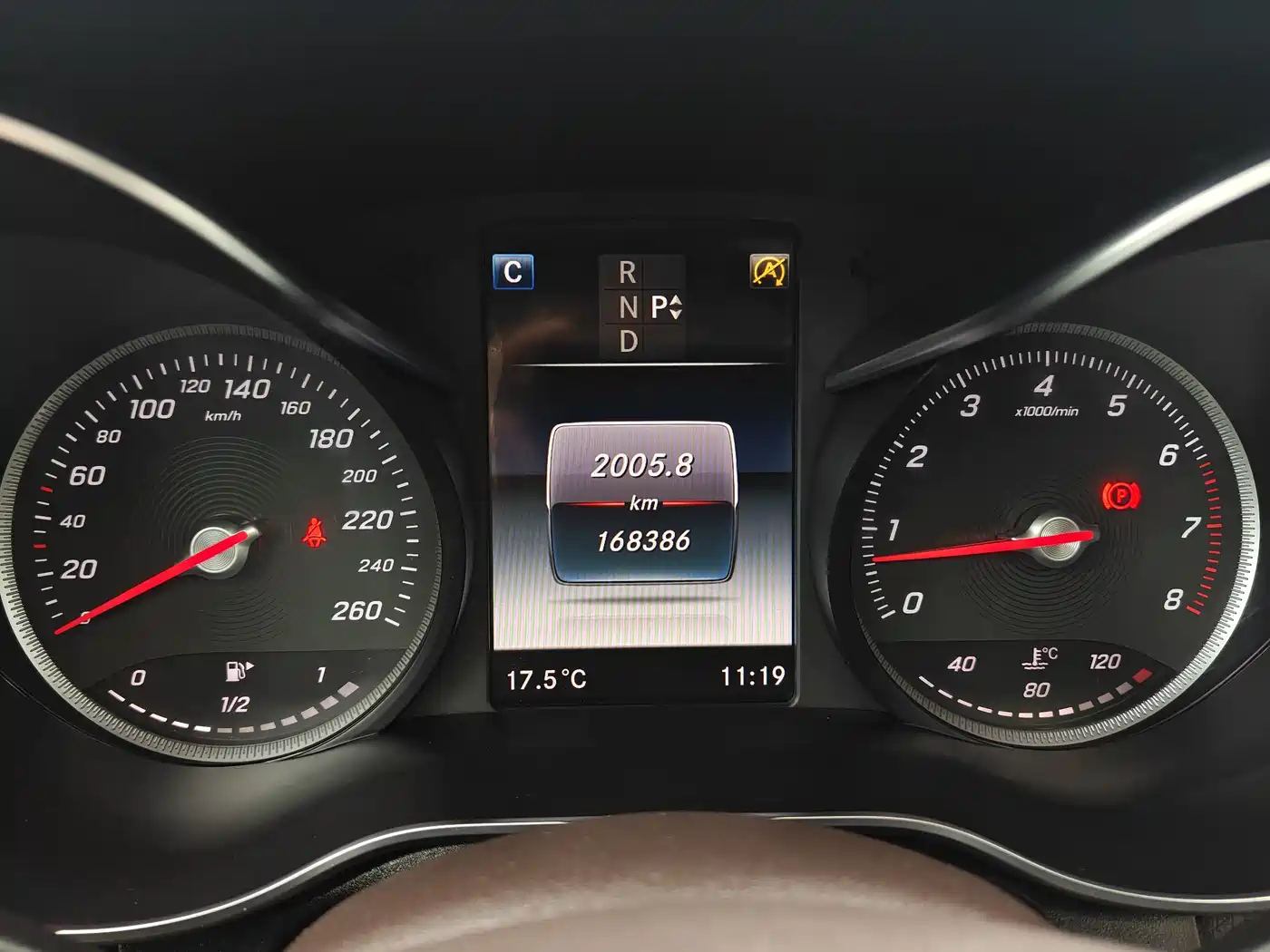 Mercedes-Benz GLC 2019 Model GLC 200 L 4MATIC фото 21