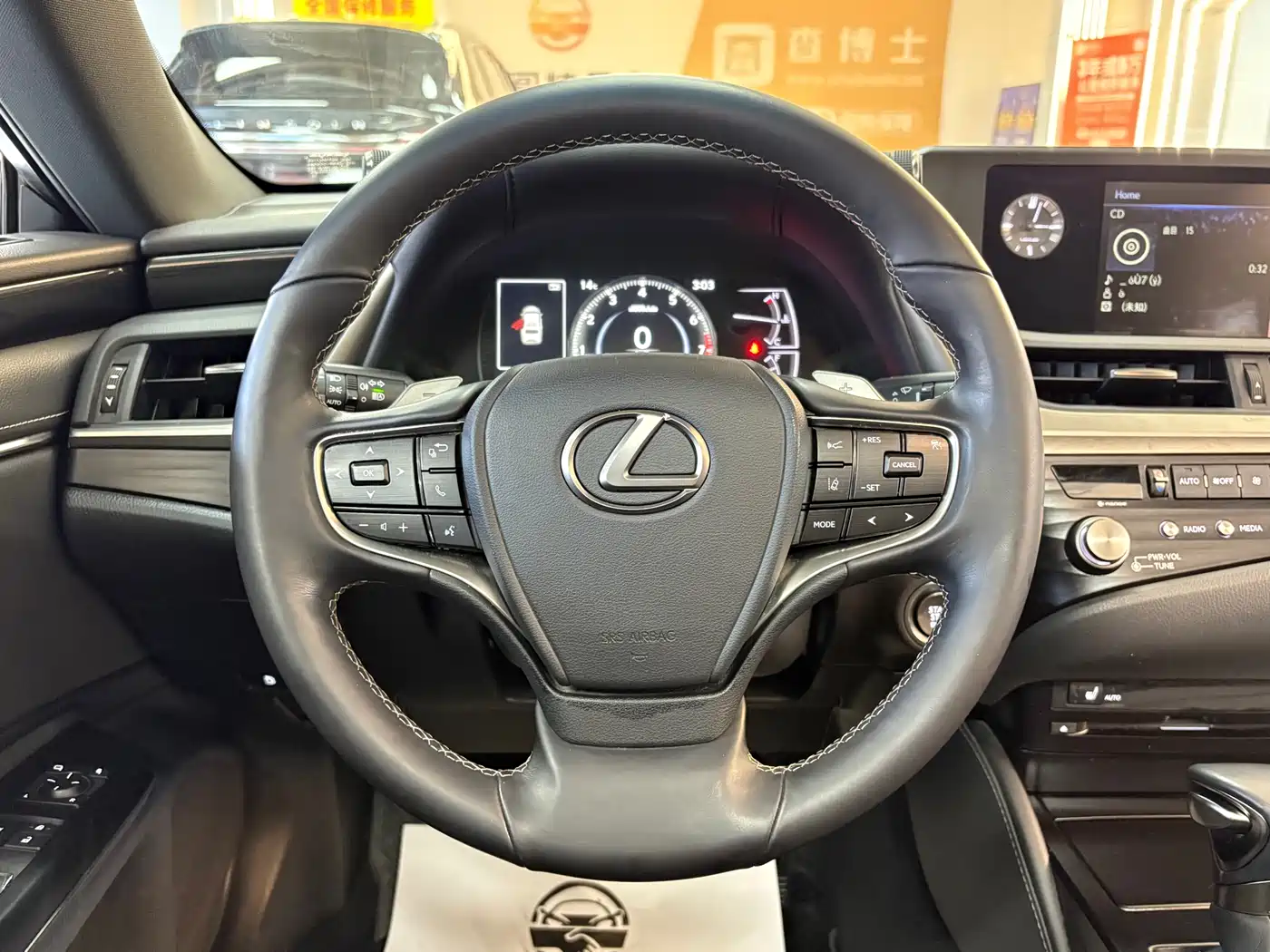 Lexus ES 2020 200 Excellence фото 14