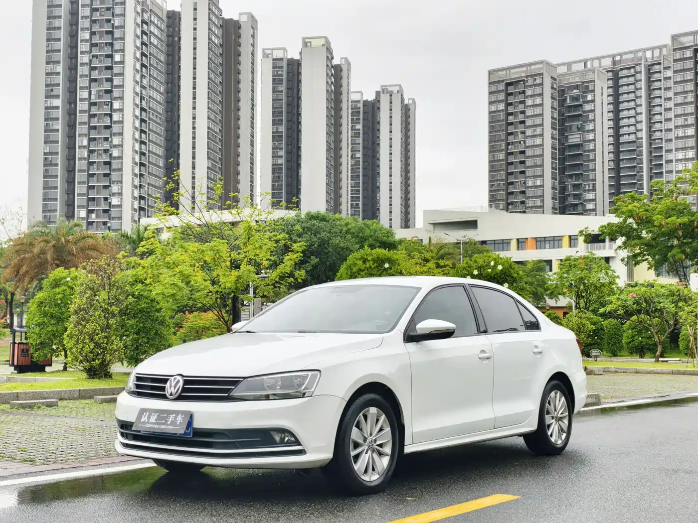 Volkswagen Sagitar 2018 1.6L Automatic Fashion фото 2