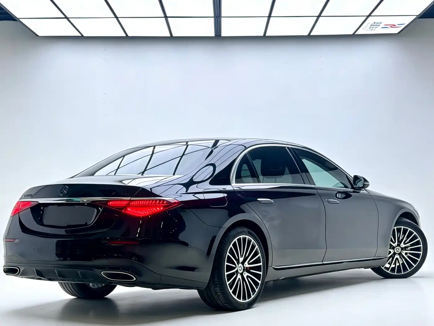 Mercedes-Benz S-Class 2023 Model S 400 L Business Edition фото 4