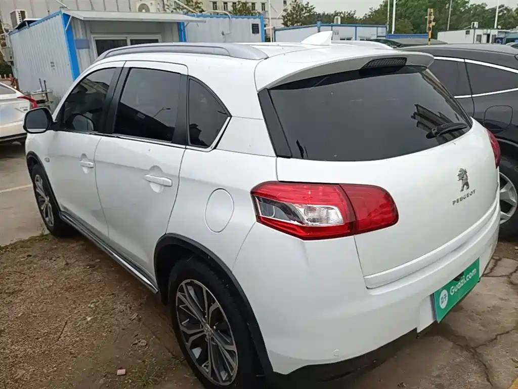 Peugeot 4008 (Import) 2013 2.0L 4WD Fashion фото 4