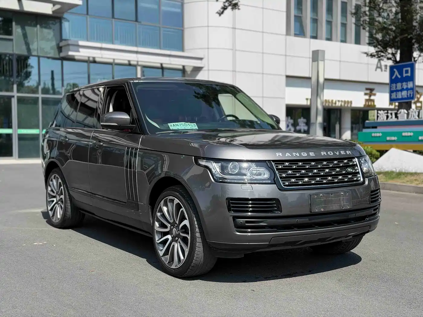 Land Rover Range Rover 2017 3.0 SC V6 Vogue фото 3