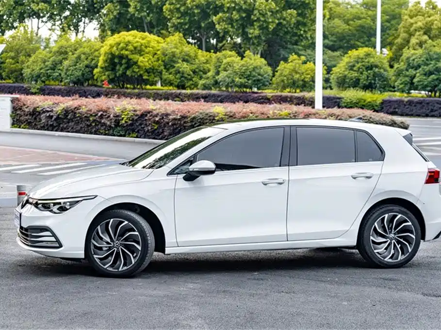Volkswagen Golf 2021 200TSI DSG Pro фото 5