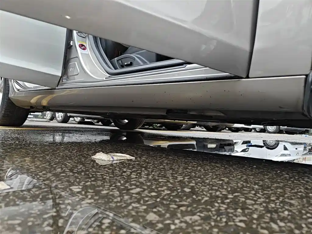Фото 21 - Volvo S60