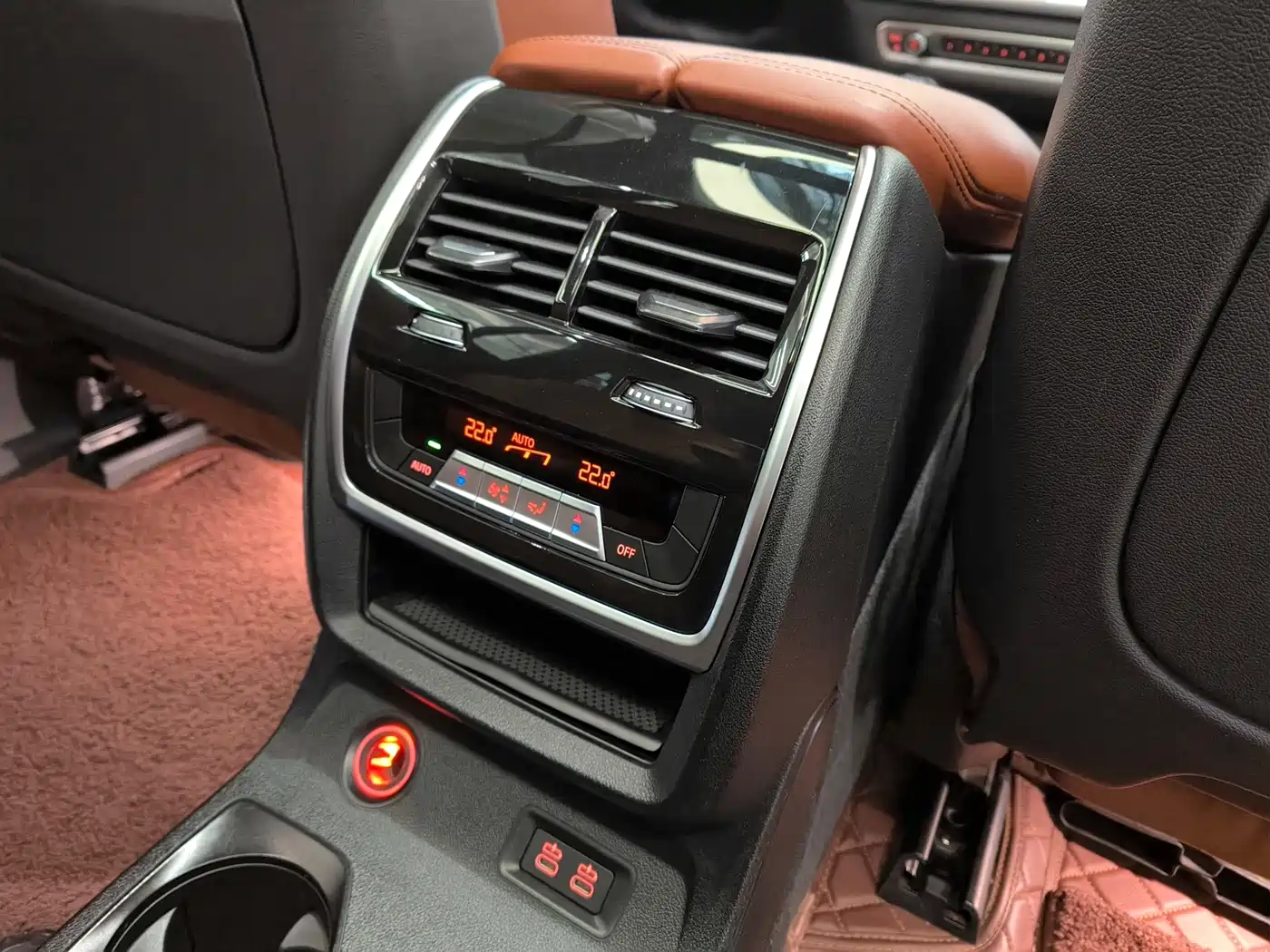 BMW X7 2021 xDrive40i Premium M Sport Package фото 30