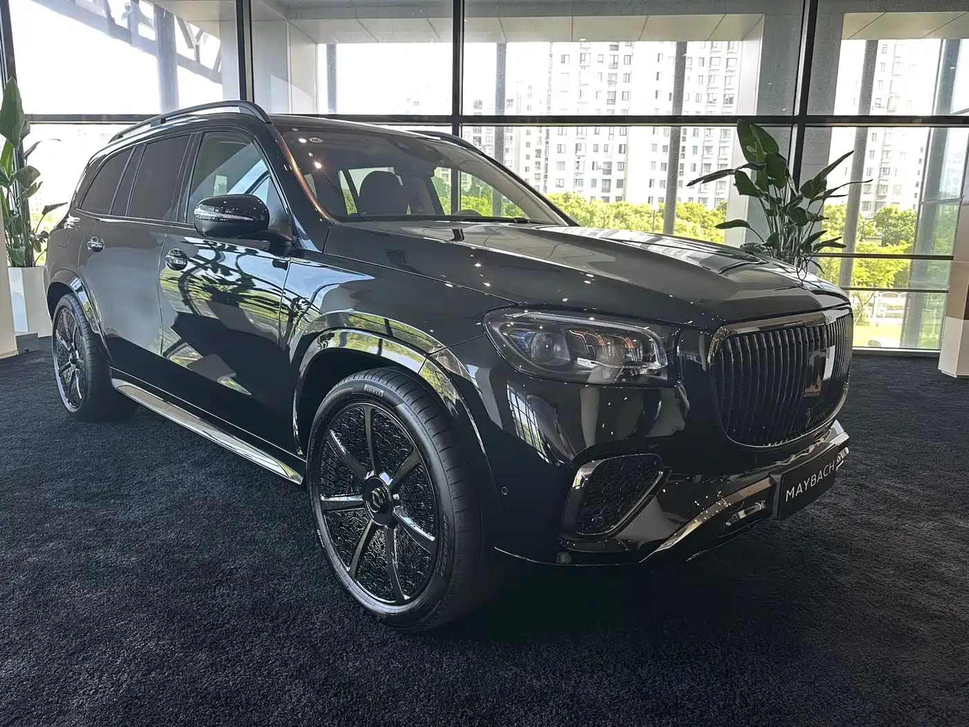 Mercedes-Benz Maybach GLS 2026 GLS 480 4MATIC Liyi Edition фото 3