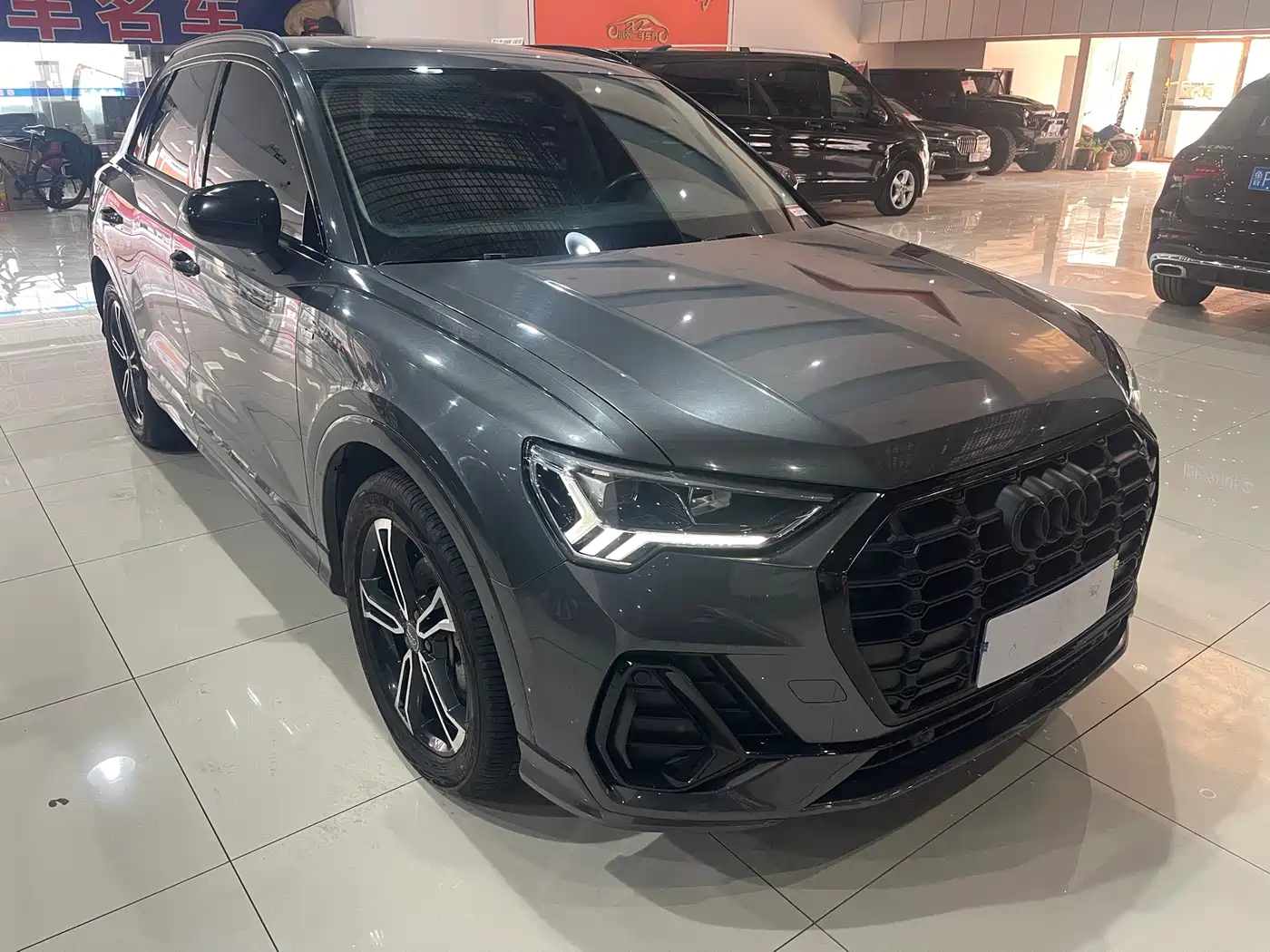 Audi Q3 2020 40 TFSI Fashion Dynamic фото 3