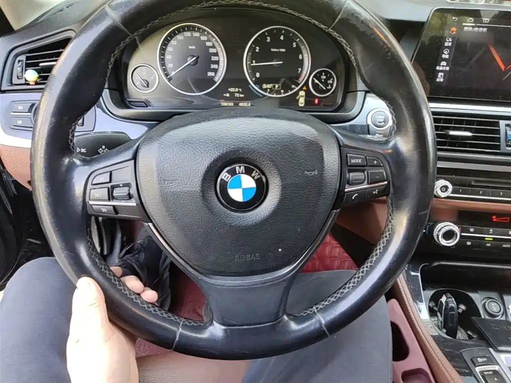 BMW 5 Series 2017 520Li Classic Edition фото 11