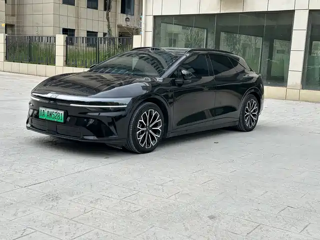 ZEEKR 007GT 2025
