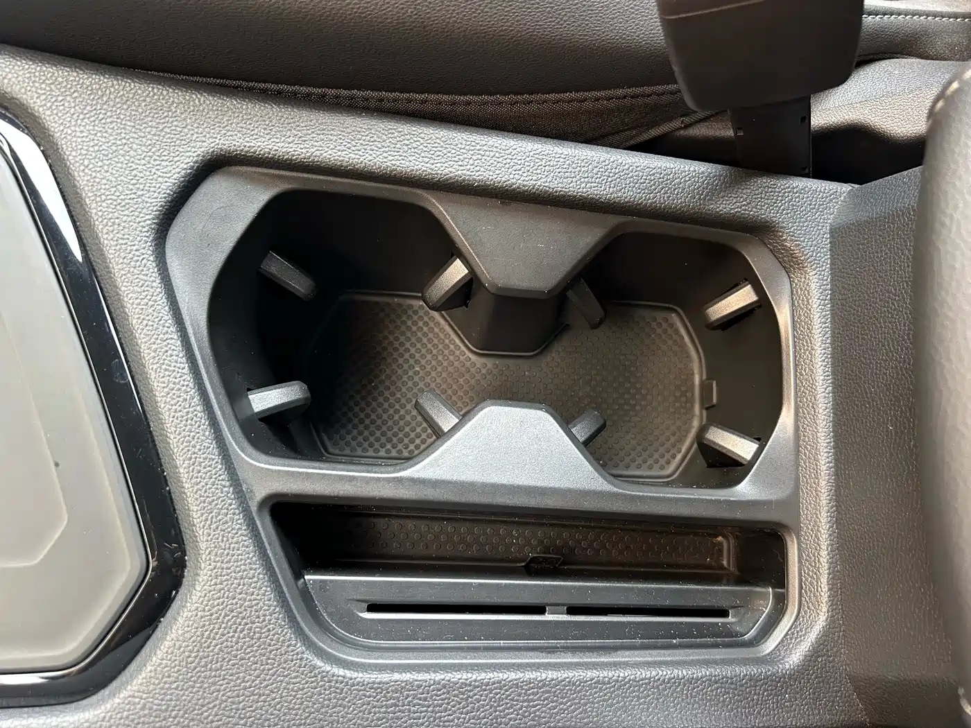 Volkswagen Tharu 2019 Model 280TSI 2WD R-line China VI фото 34