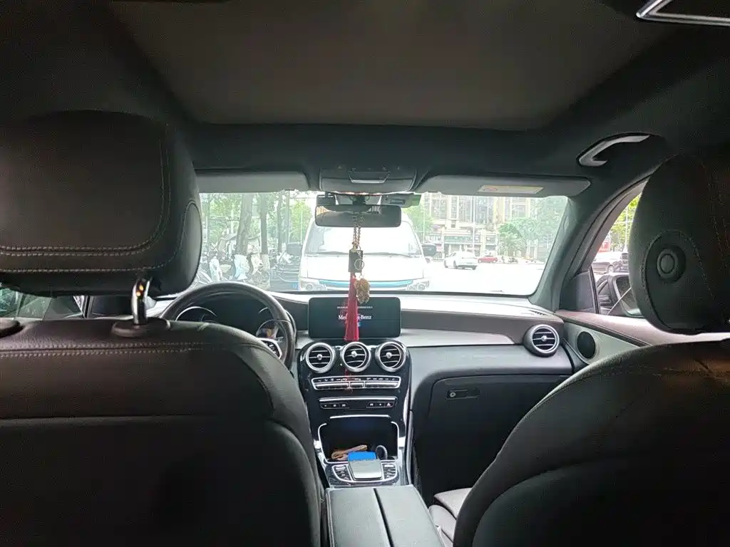 Mercedes-Benz GLC 2020 GLC 260 L 4MATIC Dynamic фото 14