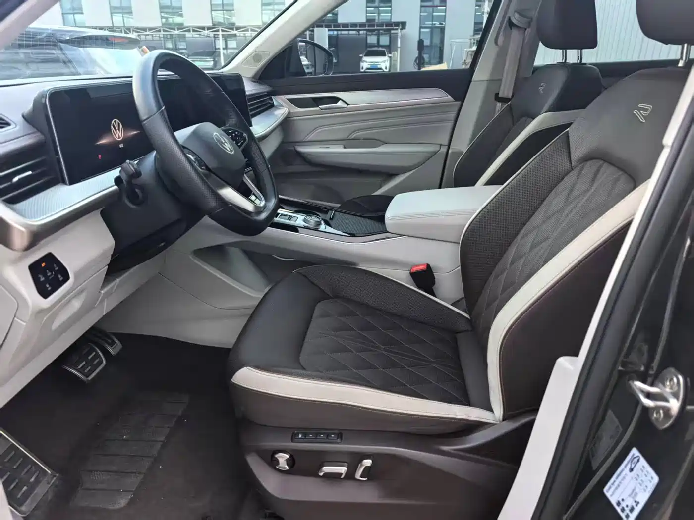 Volkswagen Talagon 2023 380TSI 4WD R-Line Touring Edition фото 14