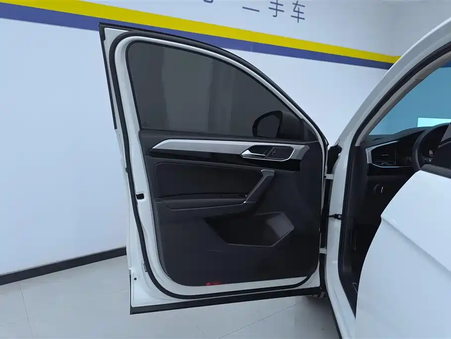 Volkswagen Tayron 2020 330TSI 2WD Luxury Smart Edition фото 7