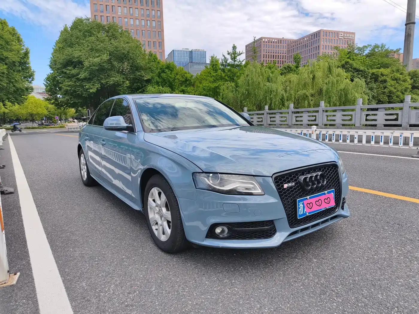 Audi A4L 2009 2.0 TFSI Comfort фото 3