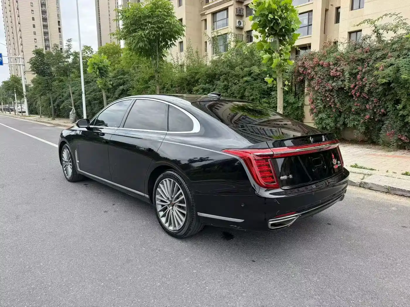 Hongqi H9 2020 2.0T Smart Connection Qi Chang Edition фото 7