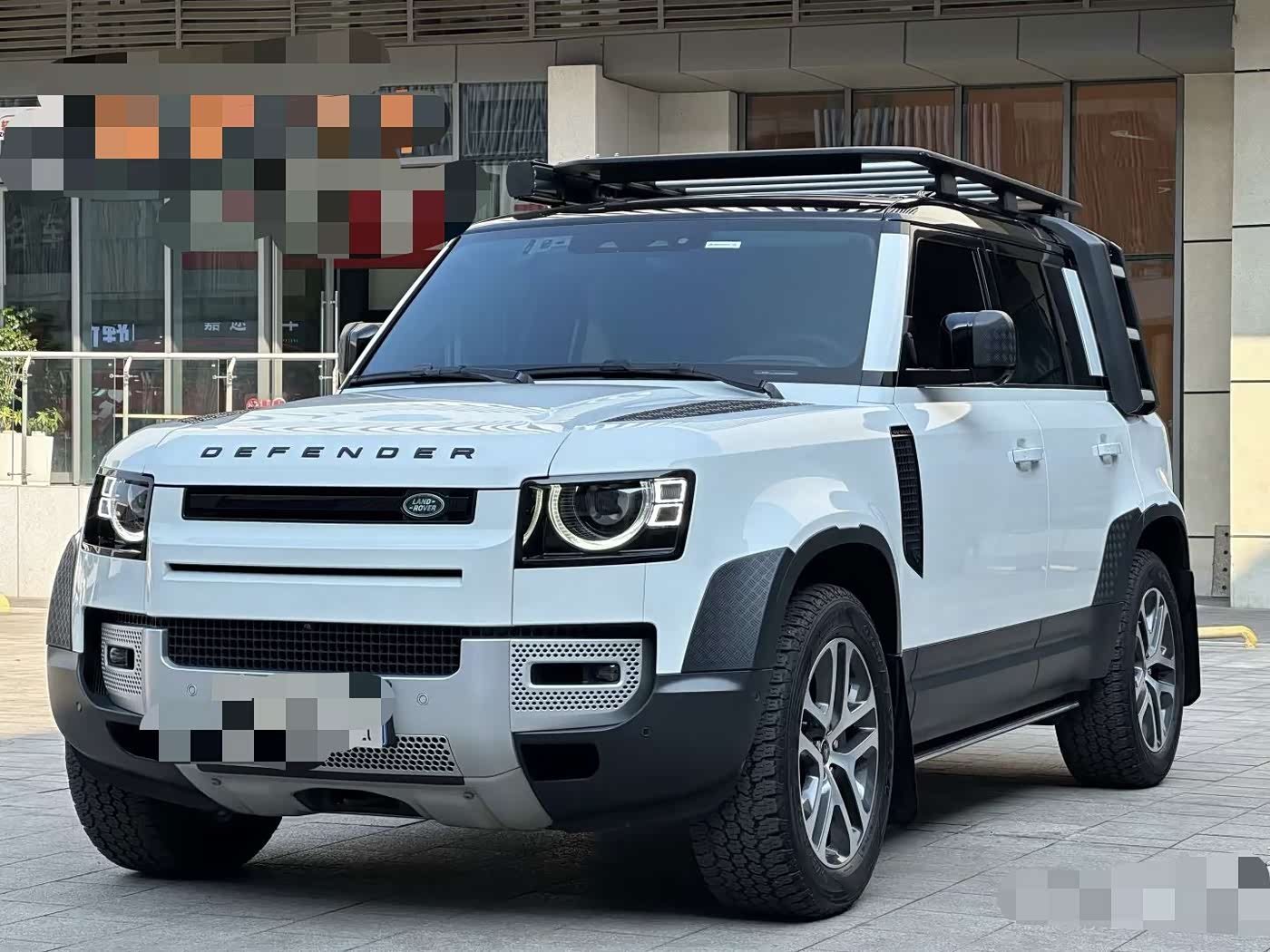 Land Rover Defender