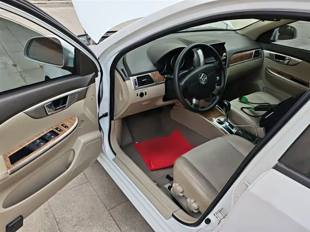 Buick Excelle 2015 1.5L Automatic Classic фото 12