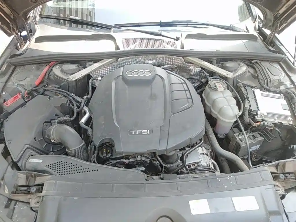 Audi A4L 2021 40 TFSI Premium Life Edition фото 21