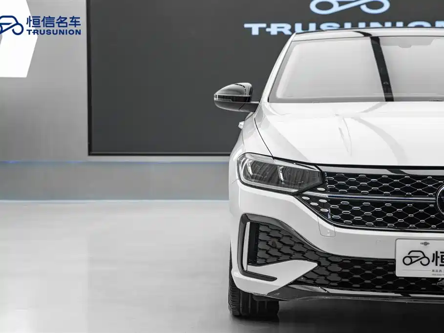 Volkswagen Lavida 2023 Model 280TSI DSG Starlight Eternal Edition фото 8