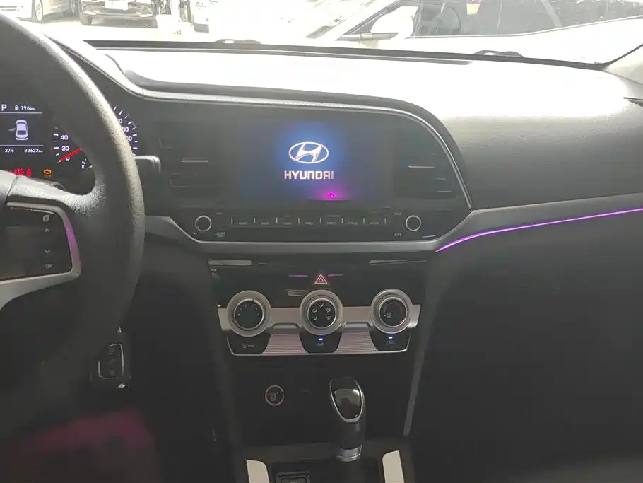 Hyundai Elantra 2020 1.5L CVT Smart Style·Elite фото 13