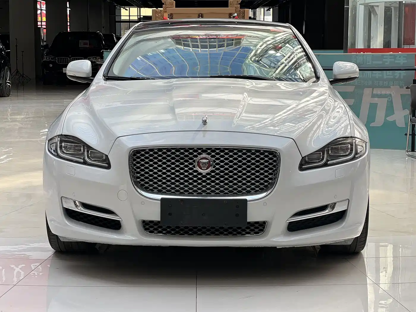 Jaguar XJ 2016 2016 XJL 2.0T 2WD Elegance Business Edition