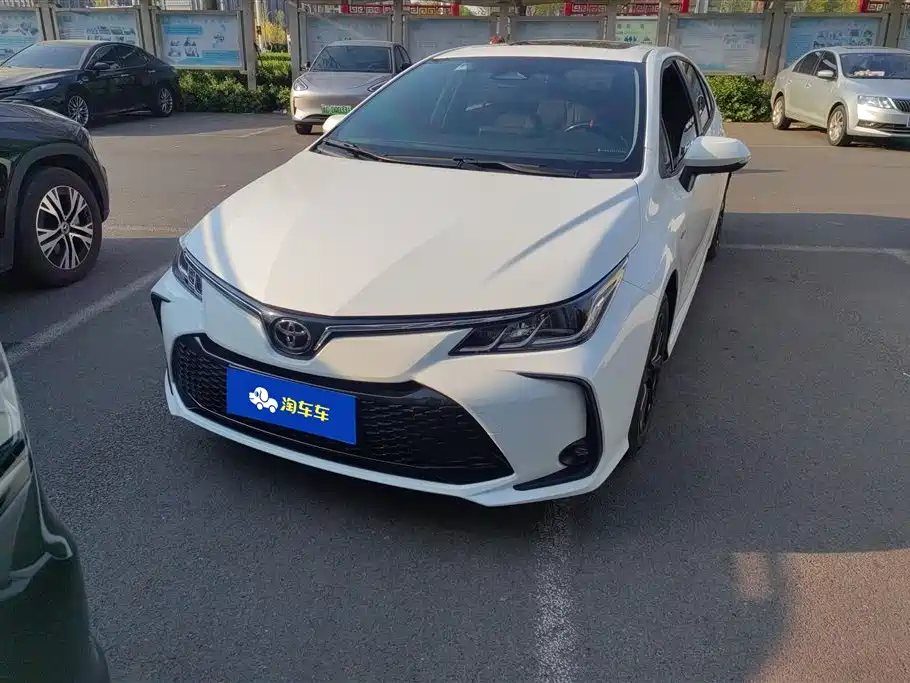 TOYOTA COROLLA 2025
