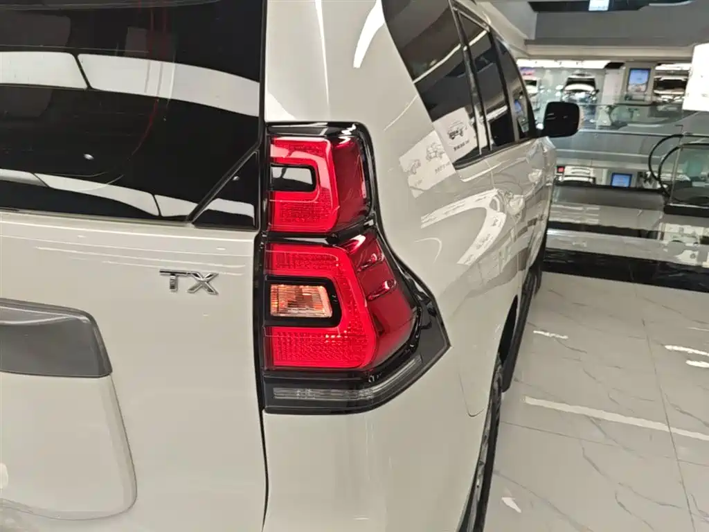 Toyota Prado 2018 3.5L Auto TX-L NAVI фото 8