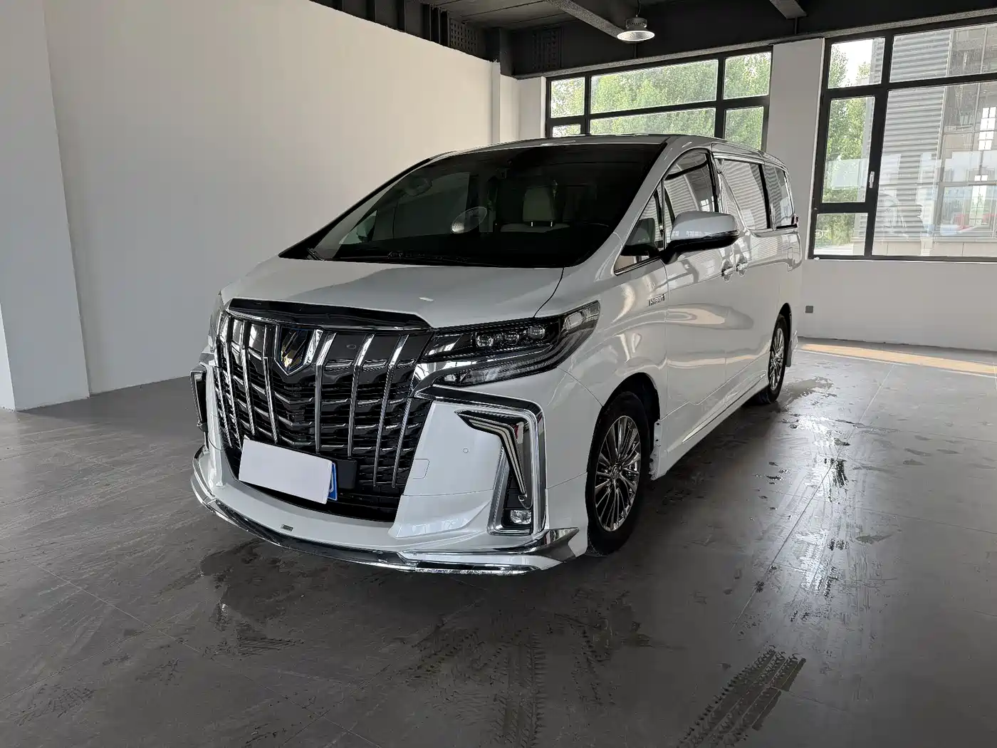 Toyota Vellfire 2020 Twin Engine 2.5L HV Premium Edition