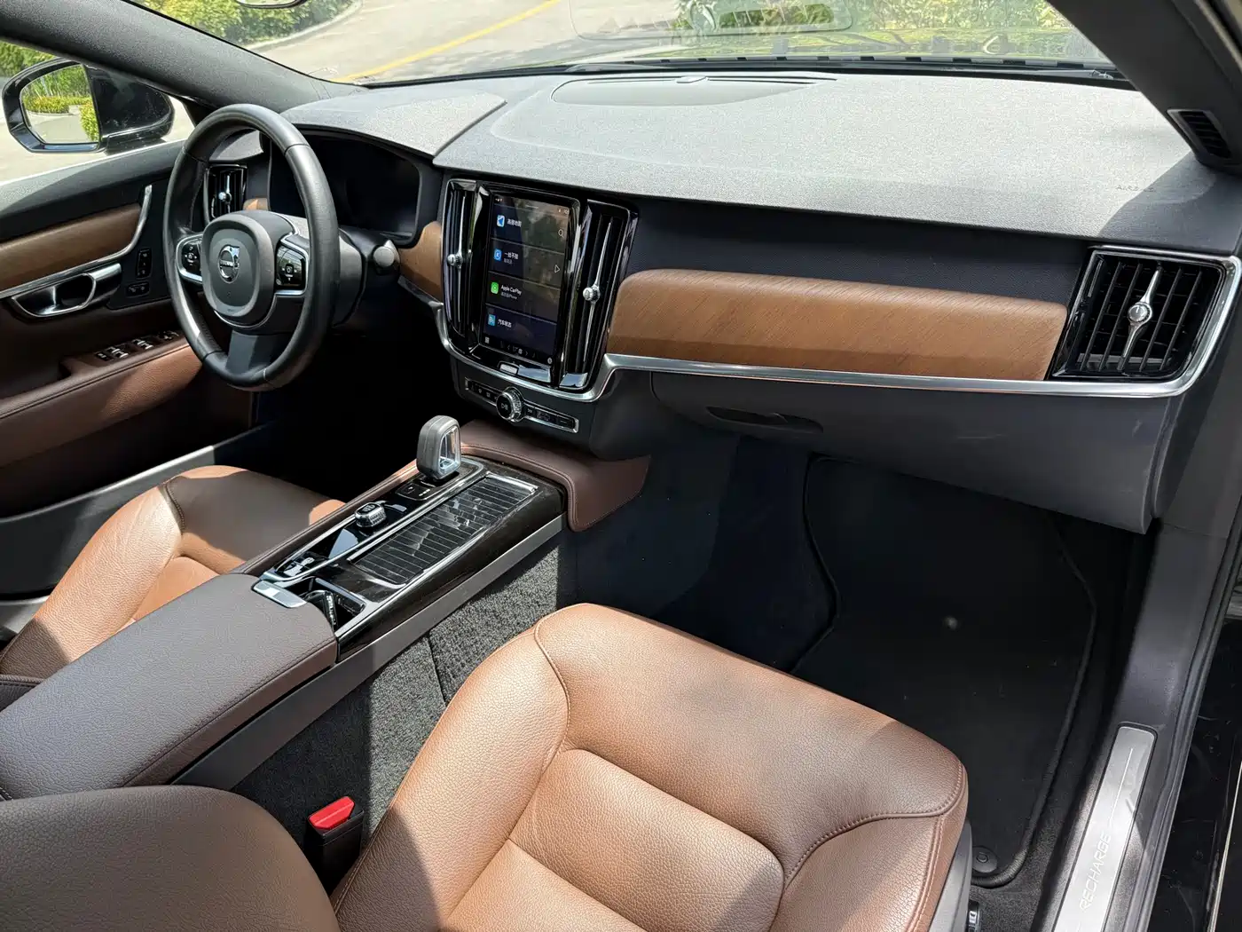 VOLVO S90 PLUG-IN HYBRID